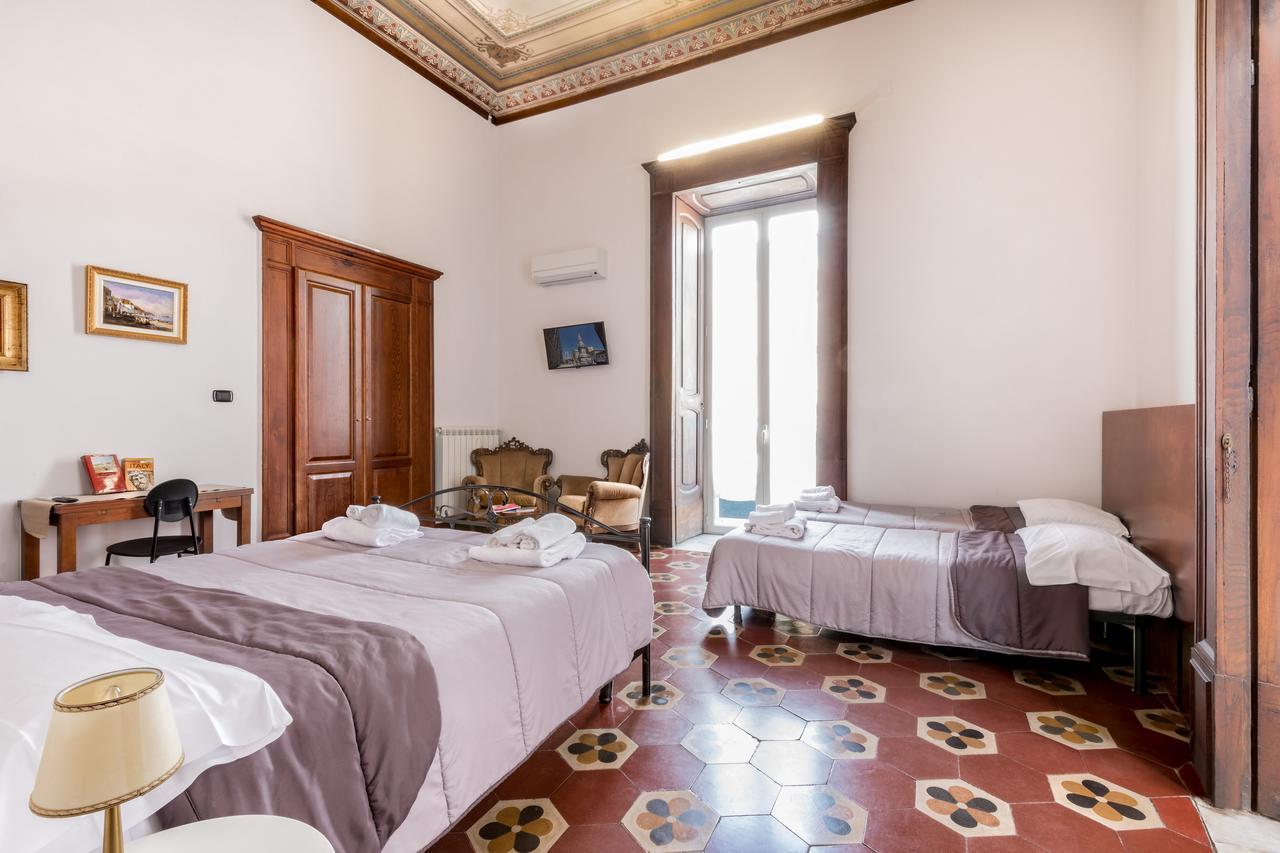 Opera Home Napoli Eksteriør billede